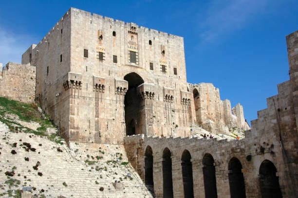 عقارات حلب للبيع والإيجار